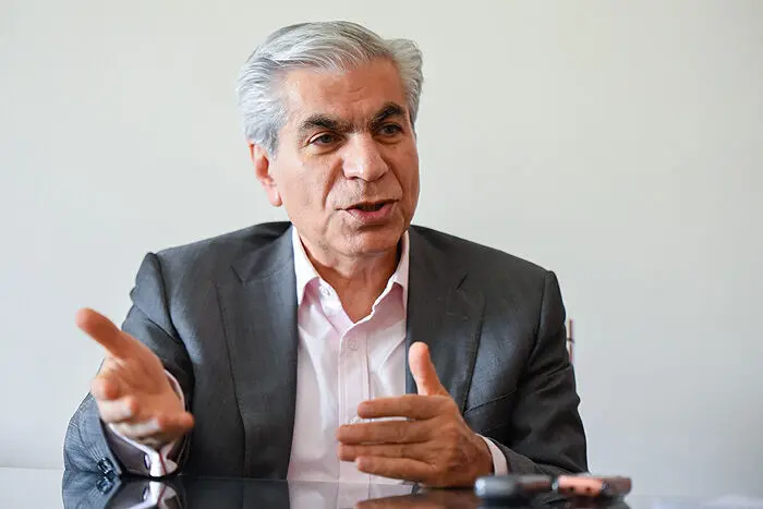 عادلی