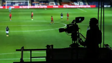 ساعت دیدارهای مهم فوتبال امروز شنبه ۸ آذر + جدول