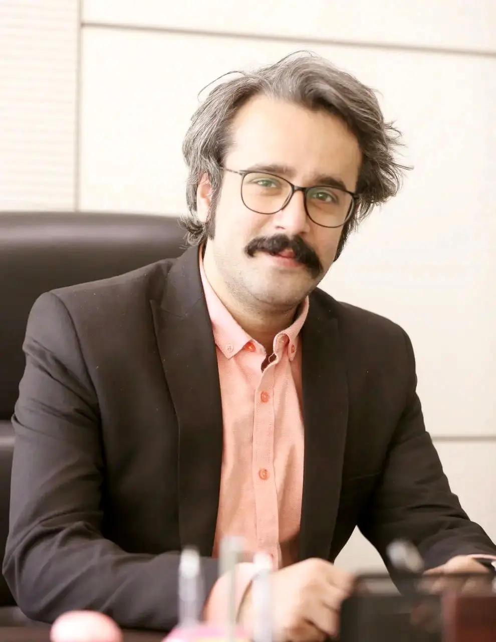 ی ۶