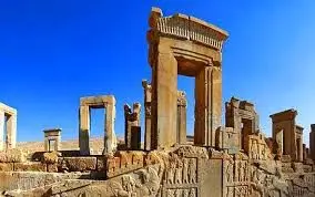 فرونشست به تخت جمشید رسید؛ هشدار جدی برای میراث فرهنگی ایران