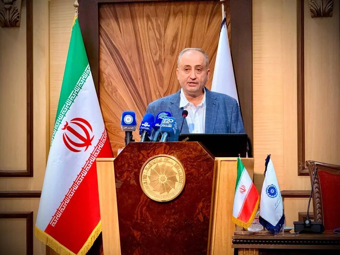 رئیس اتاق بازرگانی هرمزگان در سی‌وچهارمین نشست هیأت نمایندگان اتاق ایران؛جنوب، چشم‌انتظار ترحم نیست؛ چشم‌انتظار تصمیم است