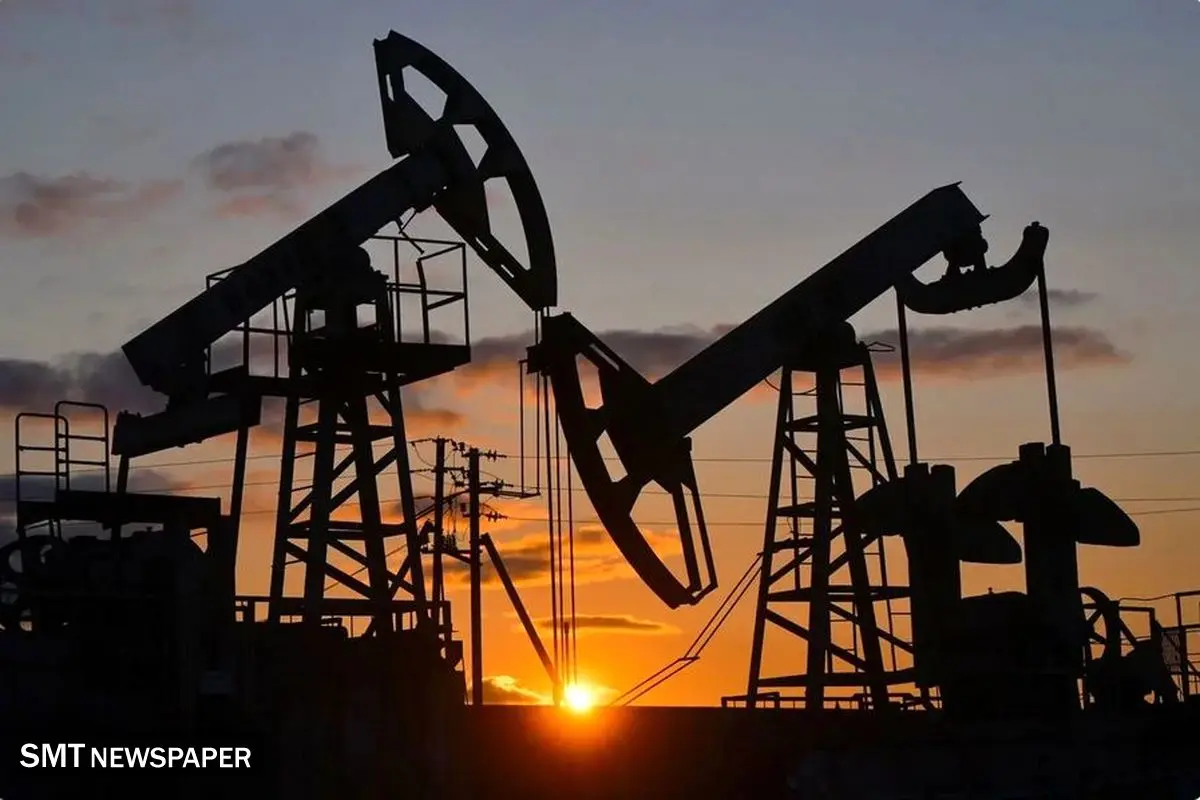 دلار ضعیف‌تر به کمک نفت آمد