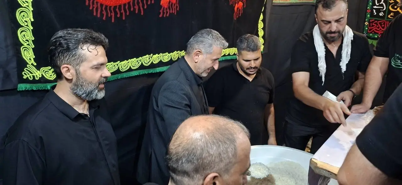 بازدید سرپرست مدیریت عامل بانک سرمایه از موکب جاماندگان اربعین حسینی