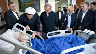 پزشکیان به عیادت آیت‌الله نوری همدانی رفت + عکس