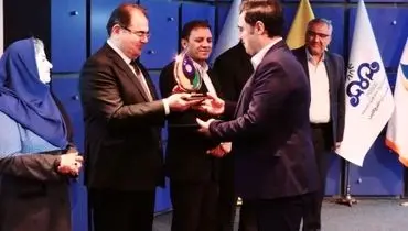 تندیس دو ستاره مجتمع مس سرچشمه رفسنجان در دهمین دوره جایزه ملی مدیریت انرژی کشور
