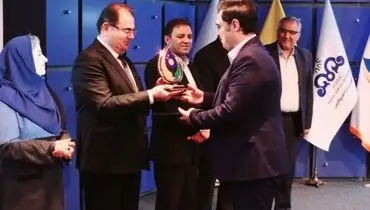 تندیس دو ستاره مجتمع مس سرچشمه رفسنجان در دهمین دوره جایزه ملی مدیریت انرژی کشور