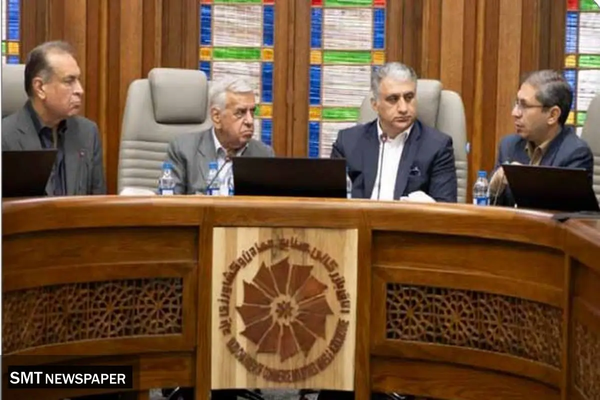 بازار موجود گردشگری یزد را حفظ کنیم
