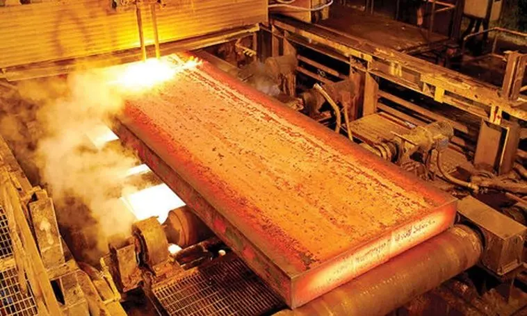 حمله به غول‌های فولادی ایران