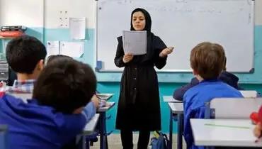 سورپرایز ویژه دولت برای این افراد | جیب معلمان پر پول شد