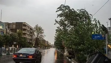  جنوب و غرب تهران در وزش باد شدید و گرد و خاک