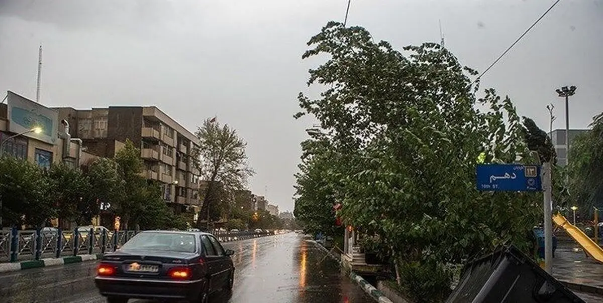 جنوب و غرب تهران در وزش باد شدید و گرد و خاک