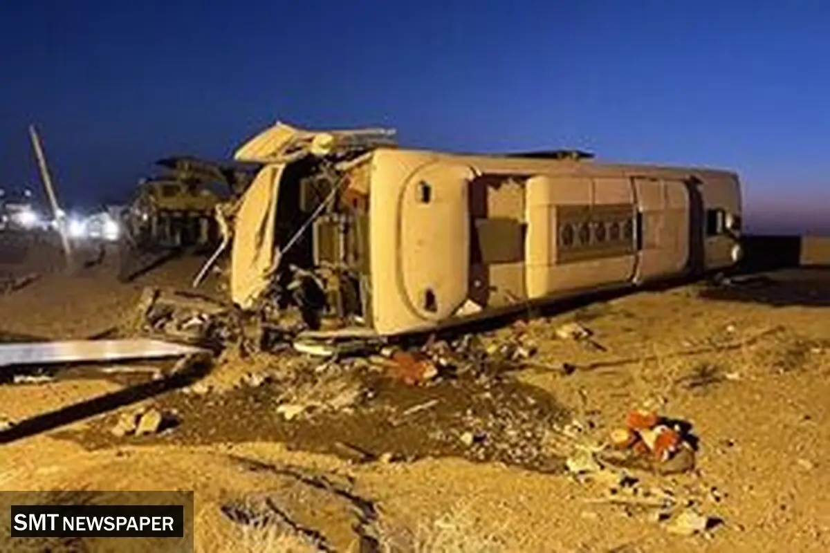 واژگونی مرگبار اتوبوس در جاده کاشان به قم