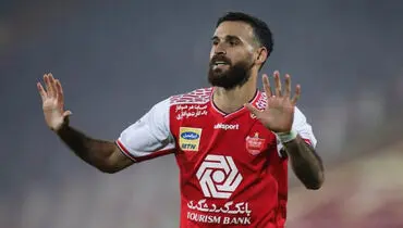 عشق به پرسپولیس مانع بازگشت نوراللهی به تیم‌های دیگر شد