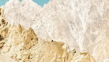 فیلم «دخترها کوه‌ها را جابه‌جا می‌کنند»