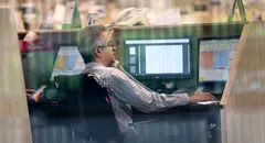 هیچ پولی از بازار سرمایه خارج نشده / رشد اخیر ناشی از نوسان ارز بوده است