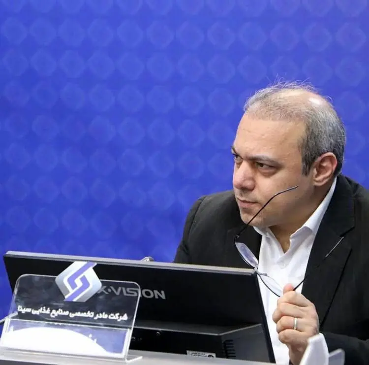 آرزوی چندین ساله کارگران شرکت های صنایع غذایی سینا محقق شد
