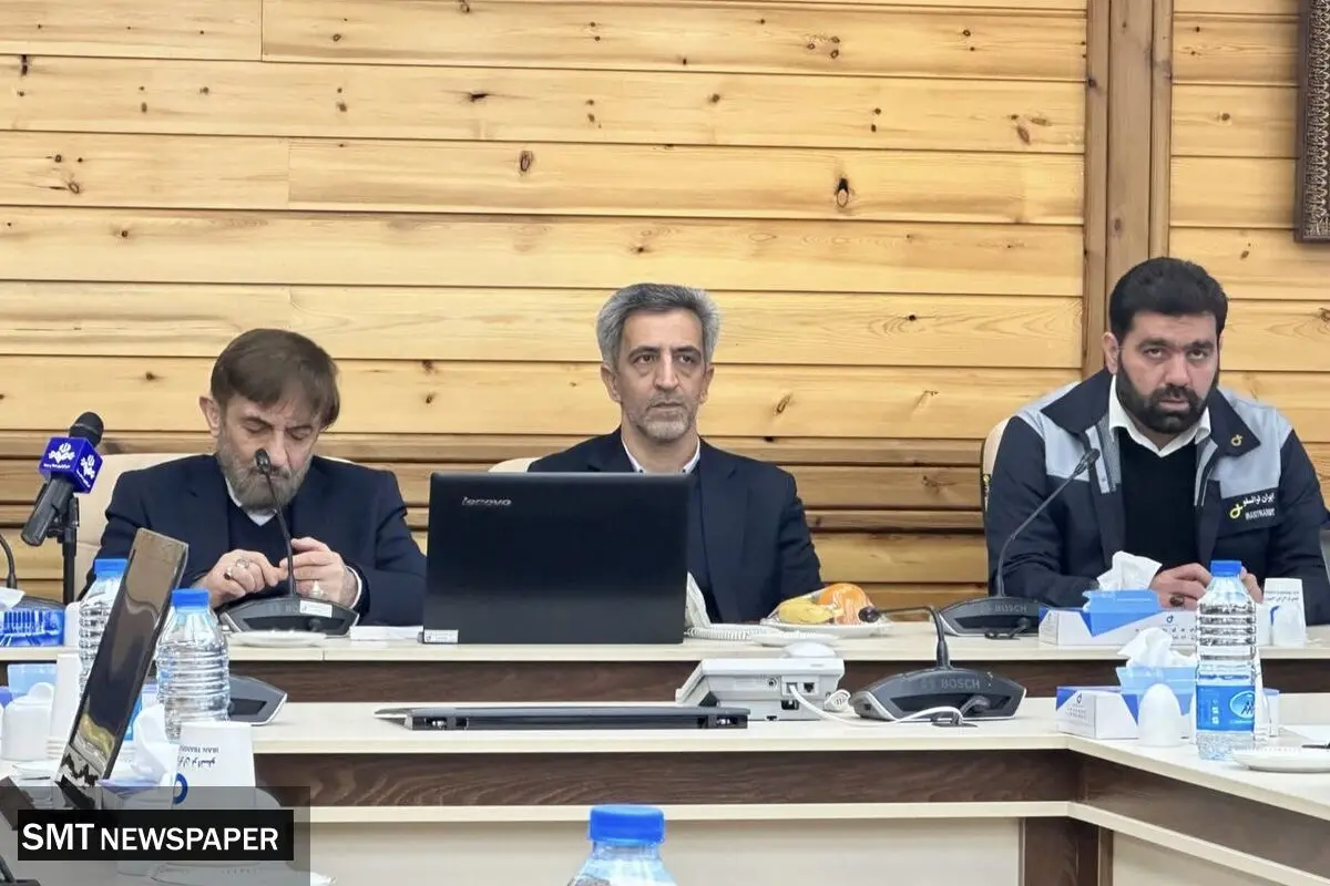 بازدید مشاور اقتصادی رهبری و نماینده زنجان از مجموعه های صنعتی استان زنجان