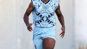 اعتراض شدید ساپینتو به مهاجم گران‌قیمت استقلال