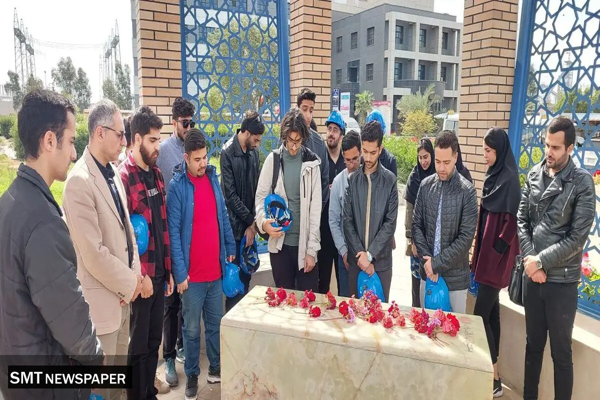 بازدید دانشجویان متالورژی دانشگاه شهید چمران اهواز از شرکت فولاد اکسین خوزستان / برگزاری تورهای بازدید علمی از سوی روابط عمومی شرکت فولاد اکسین خوزستان
