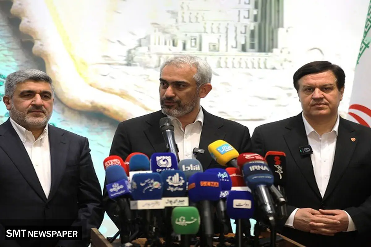 آغاز پذیره نویسی نخستین صندوق ارزی کشور از سوی بانک ملت و با حضور وزیر اقتصاد
