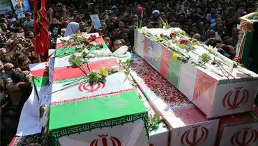 تشییع پیکر ۳۰۰ شهید گمنام دفاع مقدس در تهران