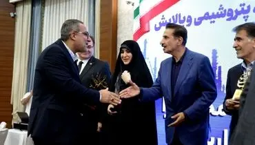 پتروفرهنگ به عنوان «شرکت برتر سال 1403» صنعت نفت ایران معرفی شد
