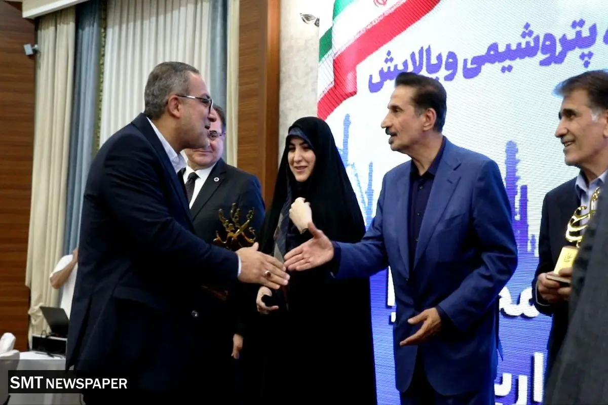 پتروفرهنگ به عنوان «شرکت برتر سال 1403» صنعت نفت ایران معرفی شد