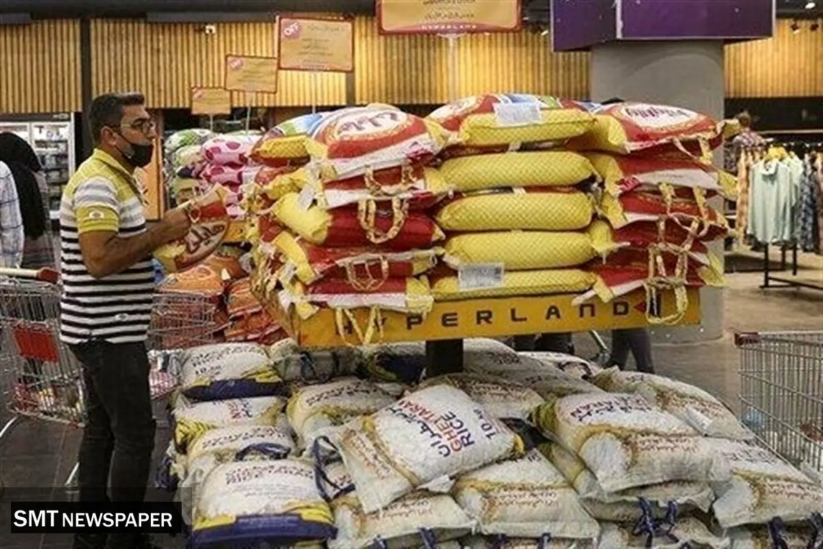 ذخیره سازی و توزیع کالا در حال انجام است