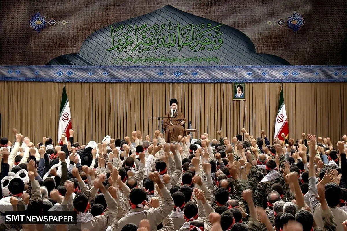 دیدار رهبر انقلاب با هزاران بسیجی