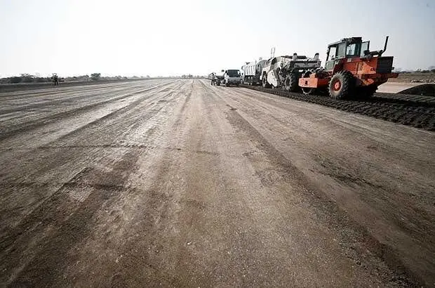 کلنگ‌زنی با جیب خالی 