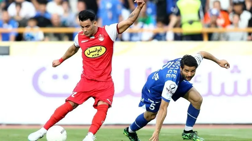 مهاجم سابق پرسپولیس حاضر به ترک استقلال نیست | فسخ قرارداد منتفی شد