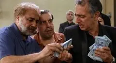 بازیگر اجل معلق: برای گذران زندگی خط تلفن همراهم را فروختم 