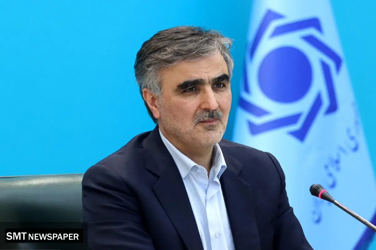 غیبت معنادار رئیس کل بانک مرکزی در مجلس