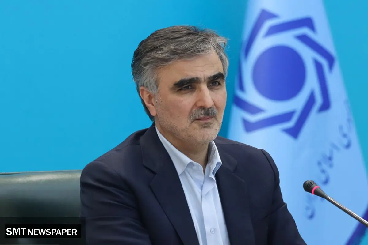 غیبت معنادار رئیس کل بانک مرکزی در مجلس