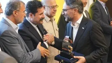 تجلیل از شرکت فولاد کاوه جنوب کیش به عنوان واحد نمونه صنعتی استان هرمزگان
