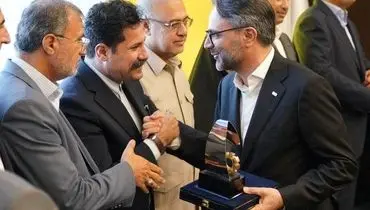 تجلیل از شرکت فولاد کاوه جنوب کیش به عنوان واحد نمونه صنعتی استان هرمزگان
