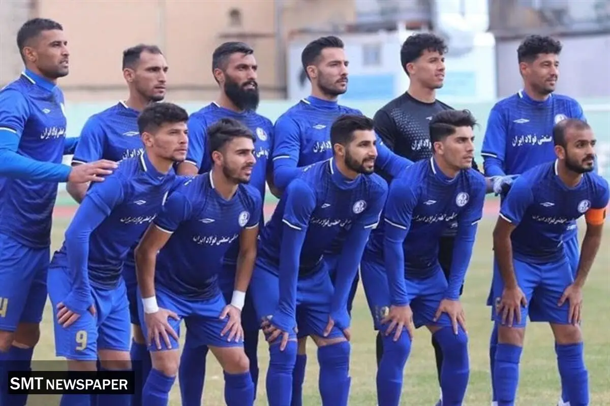 سگ‌های ولگرد در تمرین استقلال! +عکس