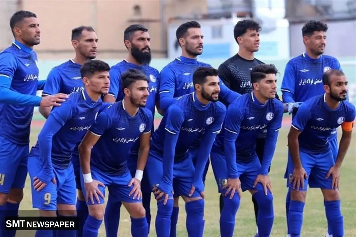 سگهای ولگرد در تمرین استقلال! +عکس