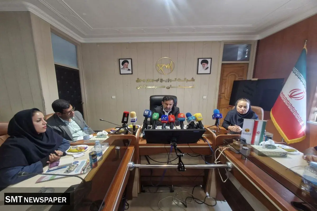 افتتاح 110 پروژه برق‌رسانی در هرمزگان به مناسبت دهه فجر