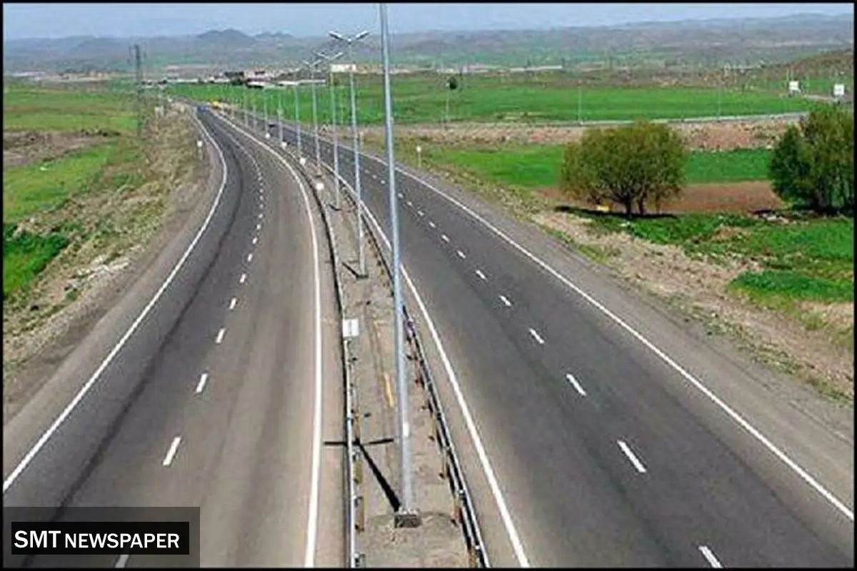 ساخت ۳۰ کیلومتر بزرگراه در مسیر ارتباطی خاش - سراوان با هدف توسعه مبادلات تجاری ایران و پاکستان