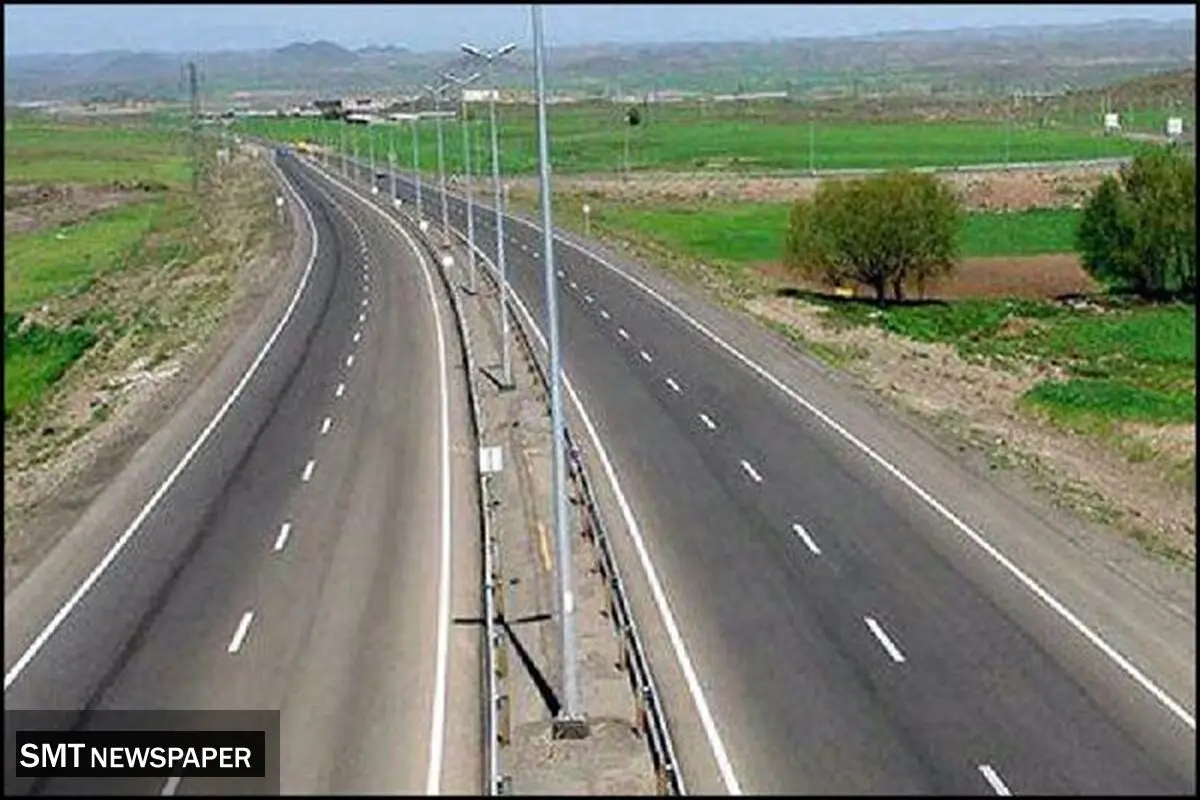 ساخت ۳۰ کیلومتر بزرگراه در مسیر ارتباطی خاش - سراوان با هدف توسعه مبادلات تجاری ایران و پاکستان
