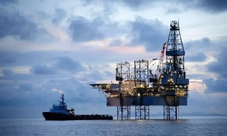 ضرر سنگین فول انرژی آمریکا در پی بسته شدن تنگه هرمز