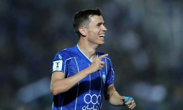 شوک به آبی‌ها: آسانی پیشنهاد تمدید را رد کرد