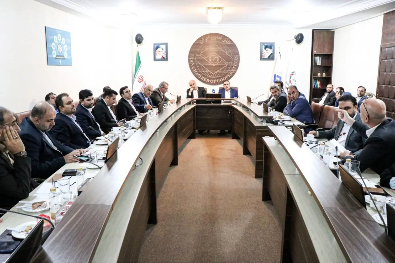 برگزاری اولین نشست شورای سیاست‌گذاری دومین همایش بین‌المللی اقتصاد تعاونی ایران با حضور وزیر تعاون، کار و رفاه  اجتماعی در اتاق تعاون ایران/ حمایت از تعاونی های خرد و بازارهای صادراتی جدید در دستور کار است/ ابتکارات در حوزه تعاون مختص ایرانی‌هاست
