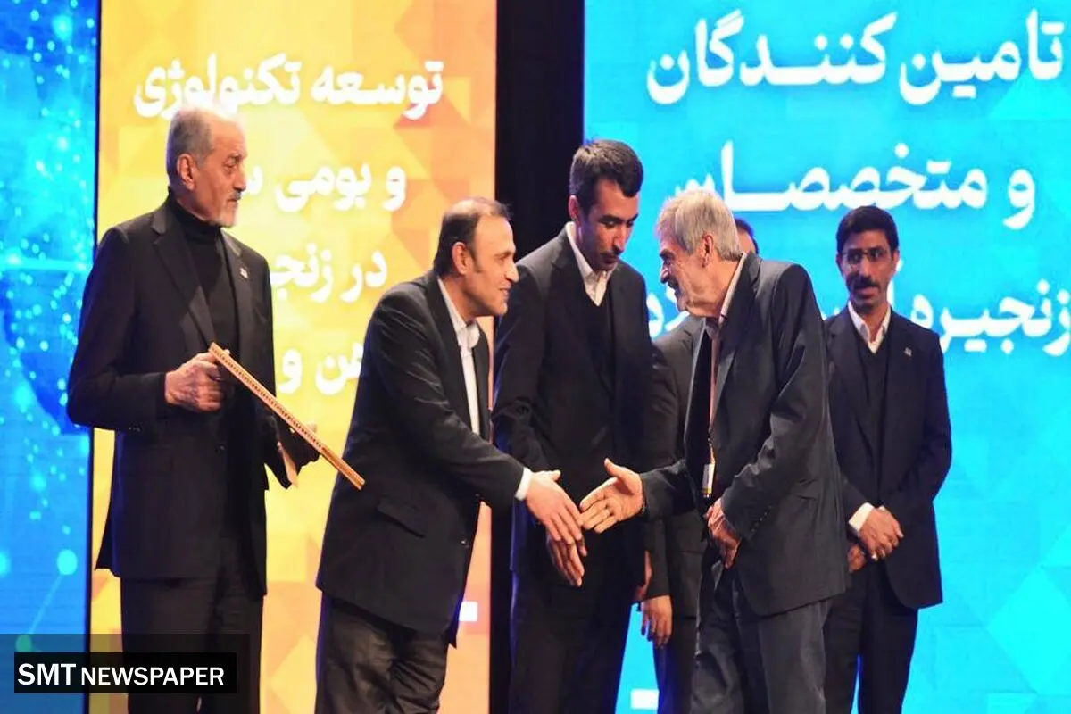ایده دکتر محمدرضا طاهری ، رییس هیات مدیره شرکت مهندسی فولاد اسرار به عنوان طرح برتر در ششمین جشنواره ملی فولاد ایران منتخب و مورد تقدیر قرار گرفت