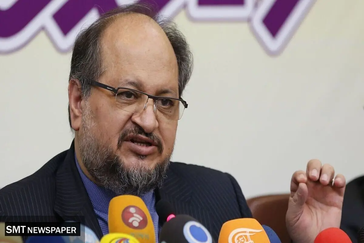 محمد شریعتمداری به استقلال نزدیک شد!