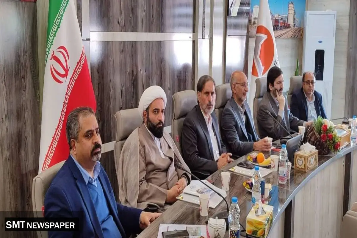 برگزاری جلسه ایمیدرو  با حضور محمدرضا موثقی_نیا رئیس هیات عامل ایمیدرو و هیات همراه