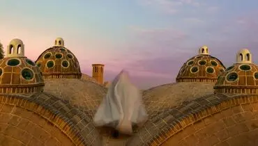 راهرو گر صد هنر دارد توکل بایدش