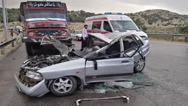 کیفیت خودروهای وارداتی دسته سوم از پراید بیشتر است / در تصادف محصول ایرانی تا وسط جمع می‌شود