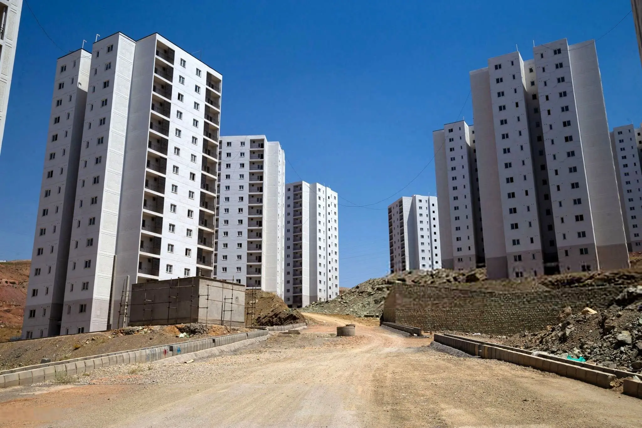 نهضت بی‌سرانجام دولت در مسکن